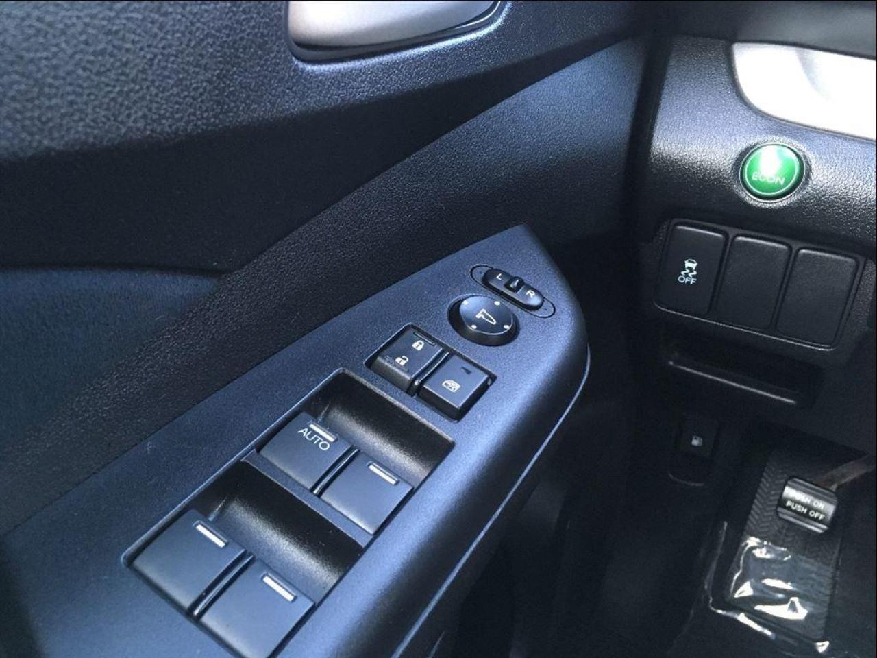 643661