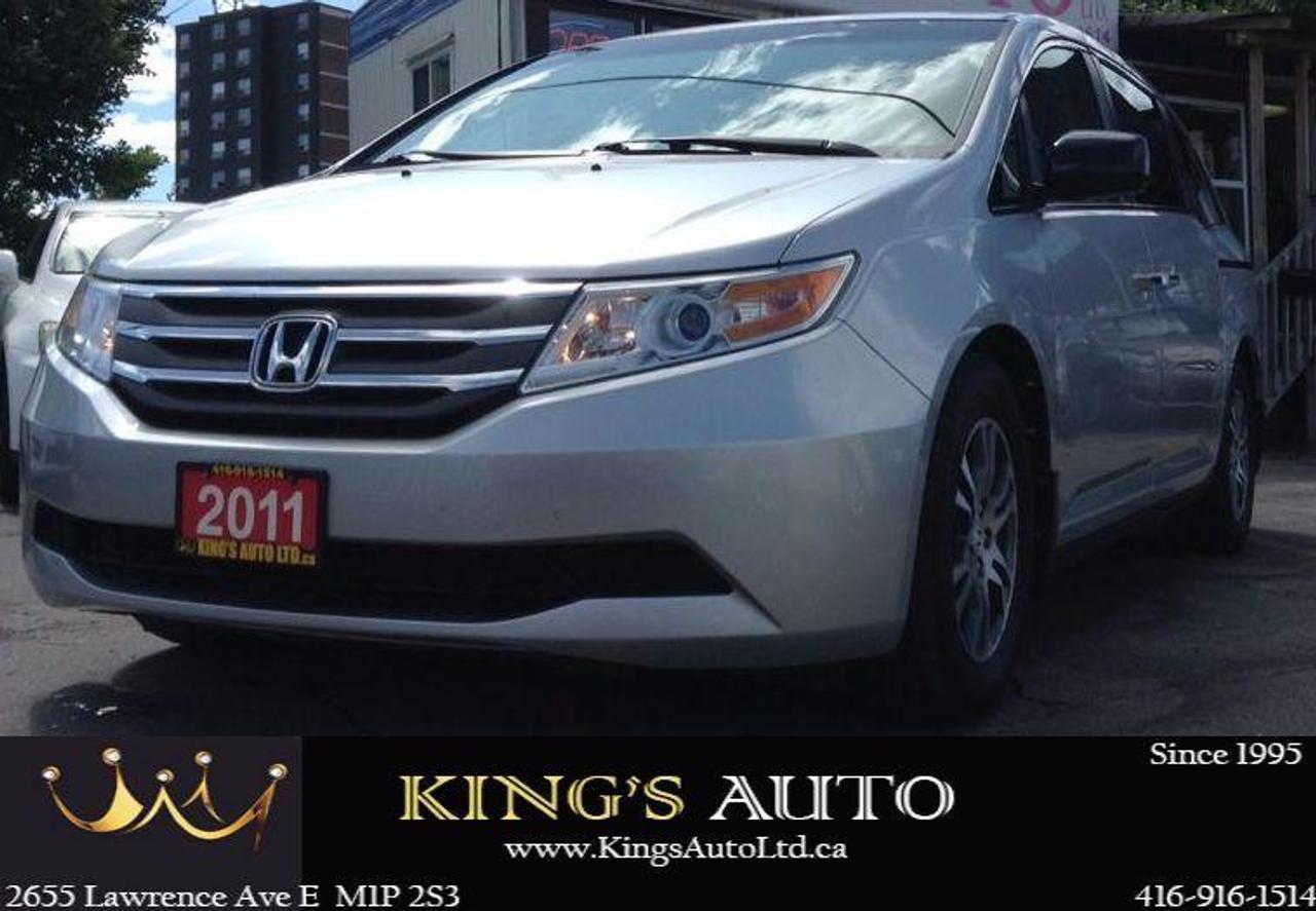 <p><strong>Heated seats, DVD Entertainment With Screen, Traction Control, Bluetooth Connectivity, Alloy Rims, Fog Lights, Tinted Windows,115v Power Outlet,</strong></p>
<p><strong><span style=font-family: Verdana, sans-serif;>We Finance Everyone!! Good Credit, Bad Credit, No Credit...Everyone is Approved!!</span></strong><span style=font-size: 7.5pt; font-family: Verdana, sans-serif;>&nbsp;&nbsp; &nbsp;Check out our inventory at&nbsp;<a href=http://WWW.KINGSAUTOLTD.CA>www.kingsautoltd.ca</a>&nbsp;CarProof Verified UCDA Member No Hidden Costs. all prices are plus taxes and licensing</span></p>
