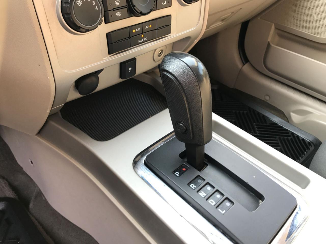 643695