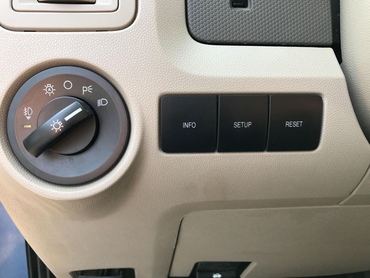 643695