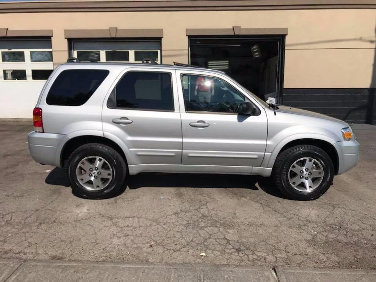 643699.11256409