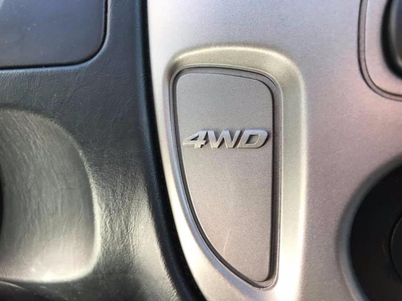 643699