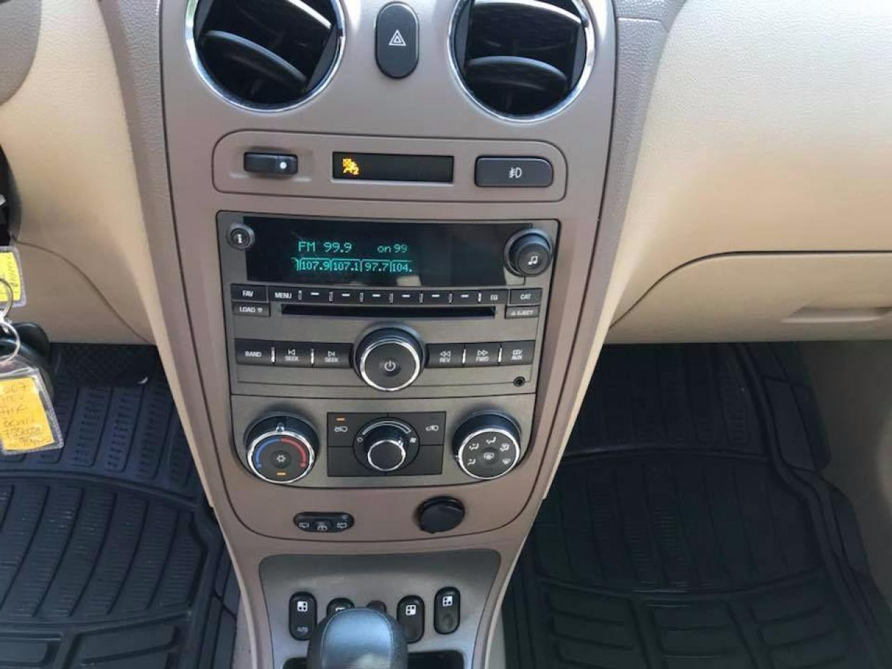 643700