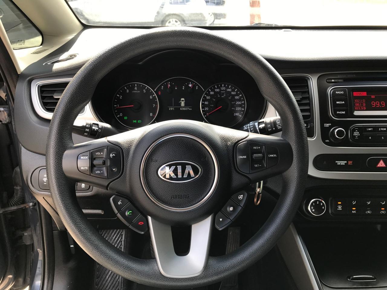 643703