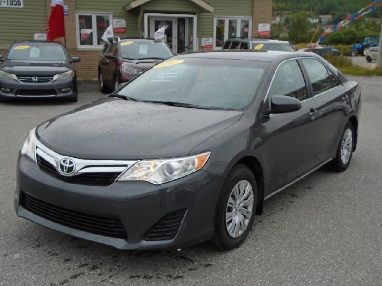 Used 2012 Toyota Camry LE for sale in Mississauga, ON