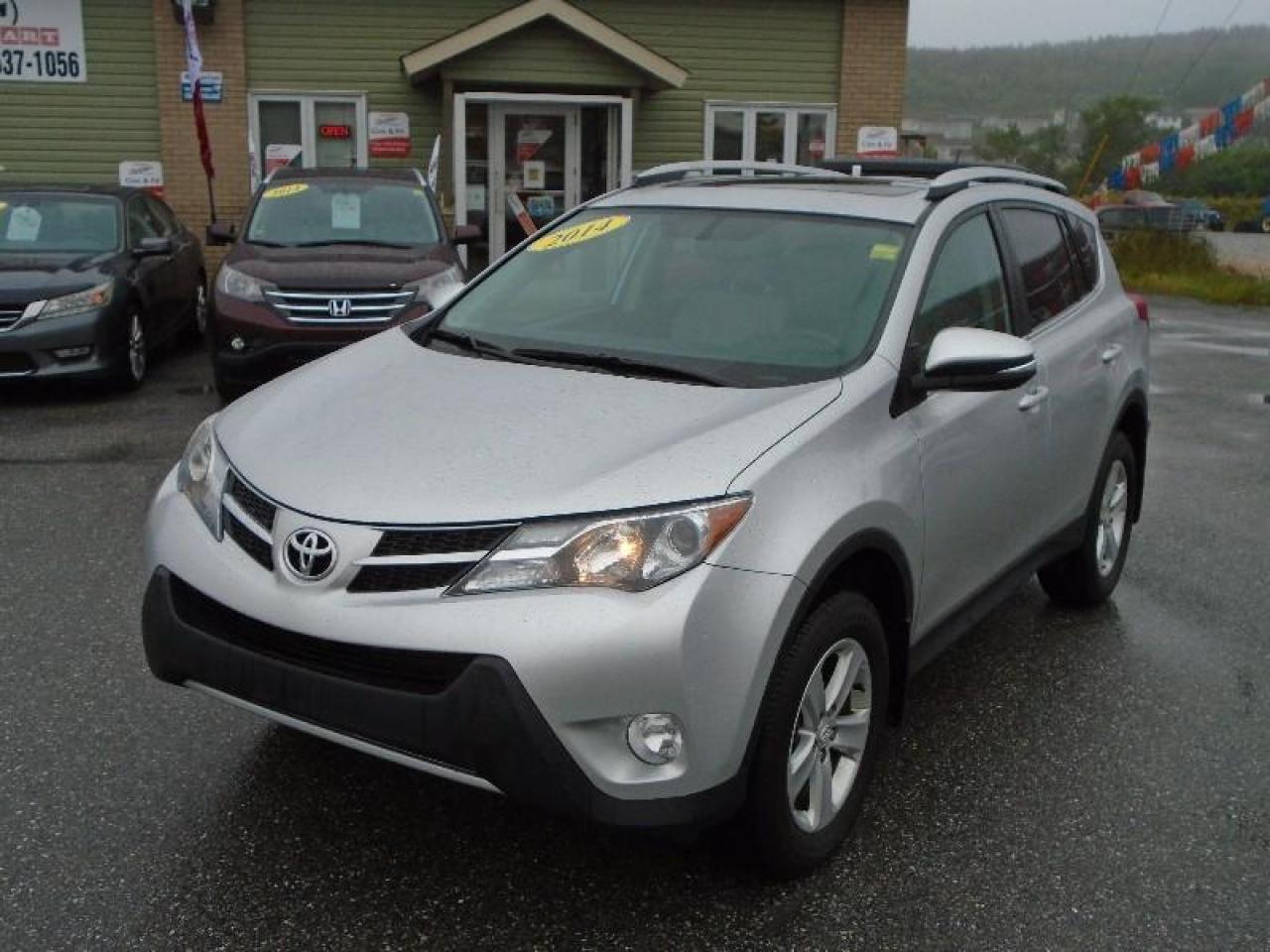 Used 2014 Toyota RAV4 XLE for sale in Mississauga, ON