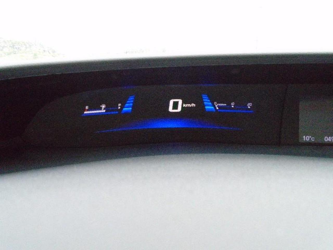 643729