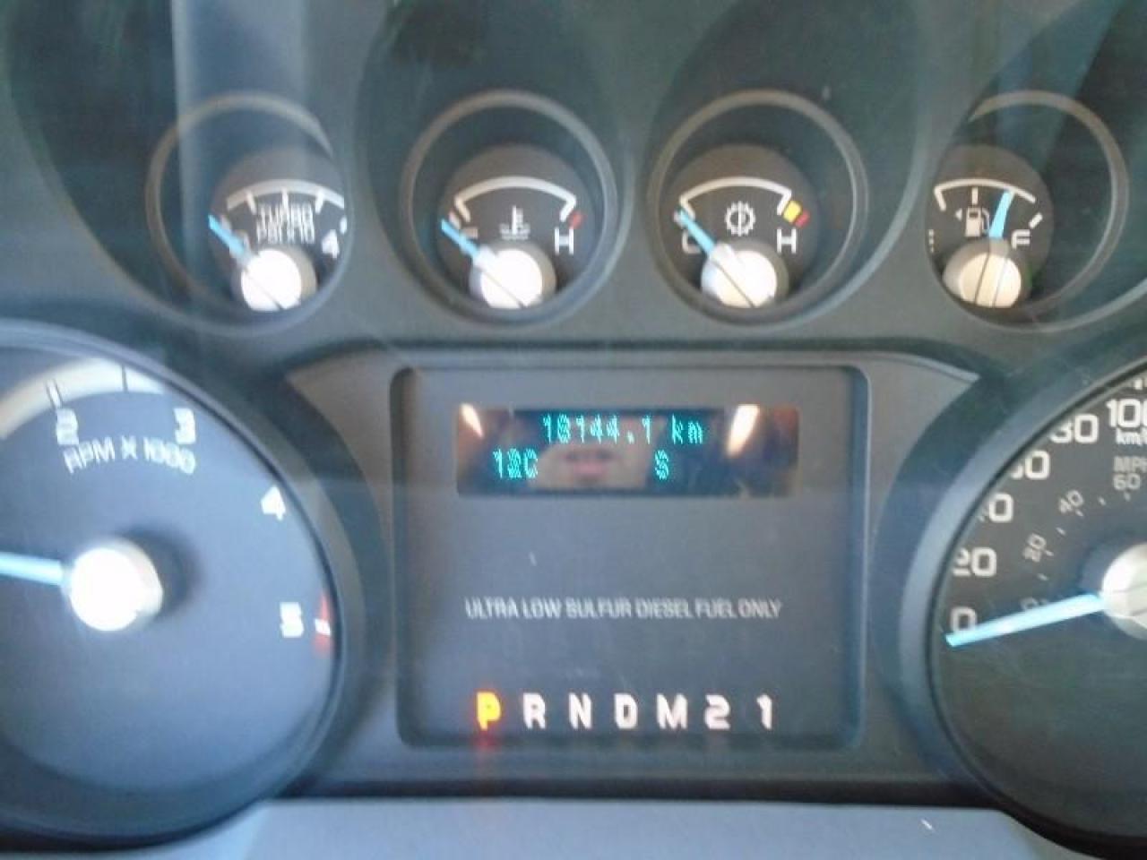 643740