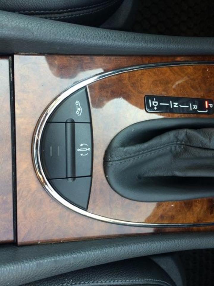 643758