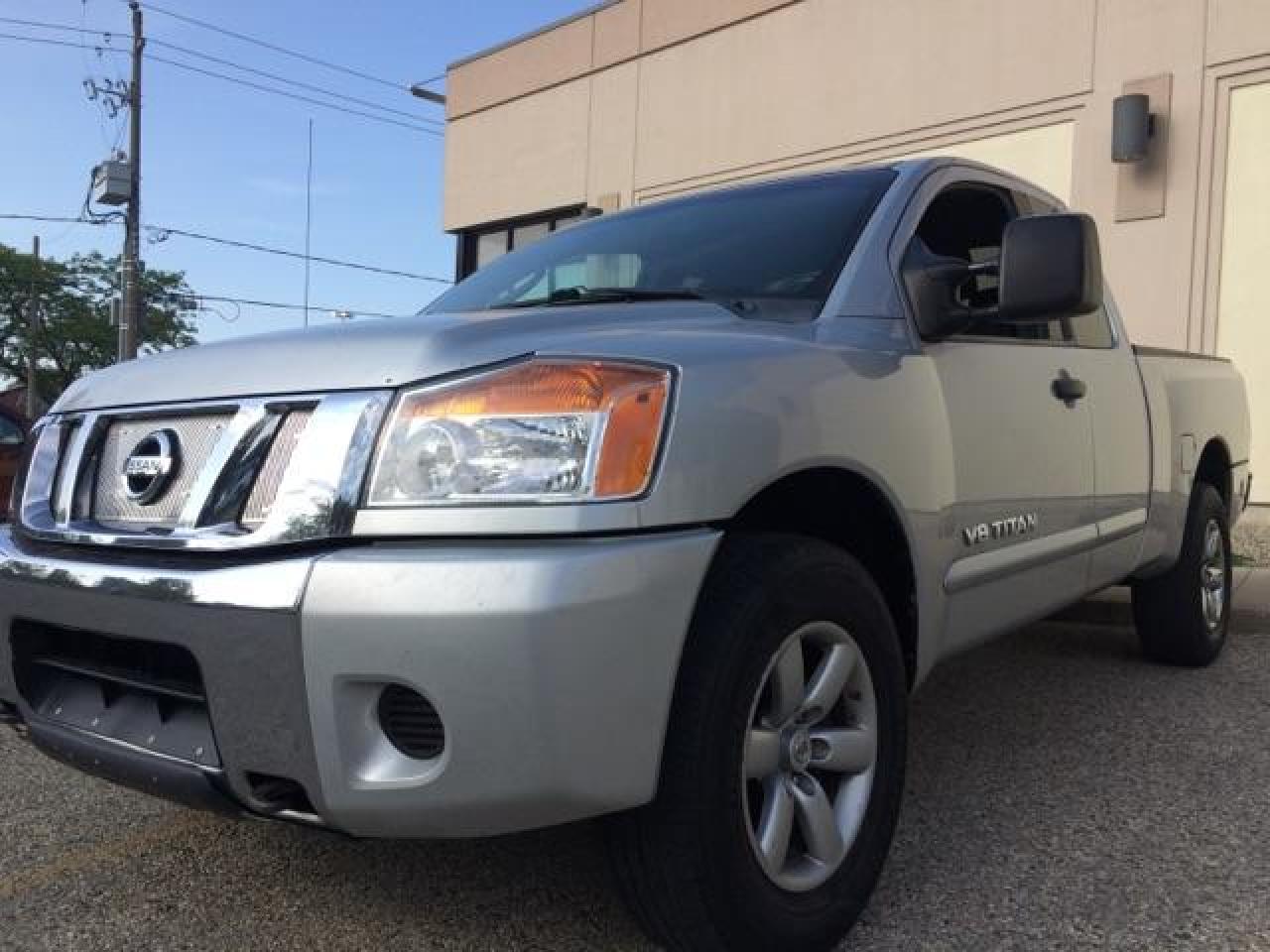 Used 2010 Nissan Titan SE for sale in Waterloo, ON