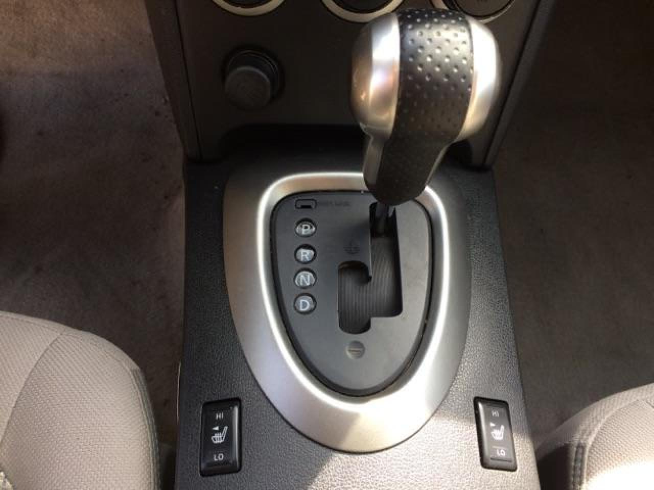 643764