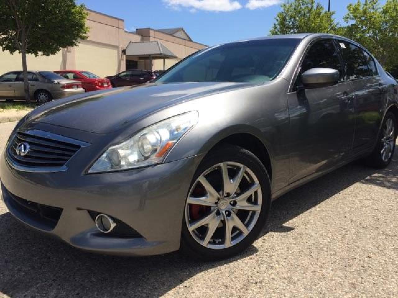 Used 2010 Infiniti G37 X Luxury for sale in Waterloo, ON