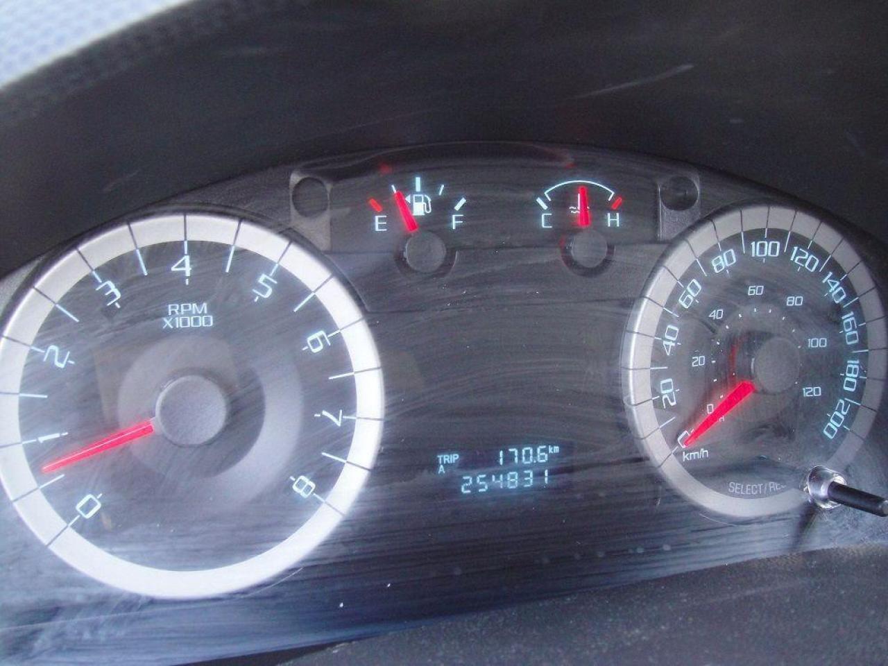 643773