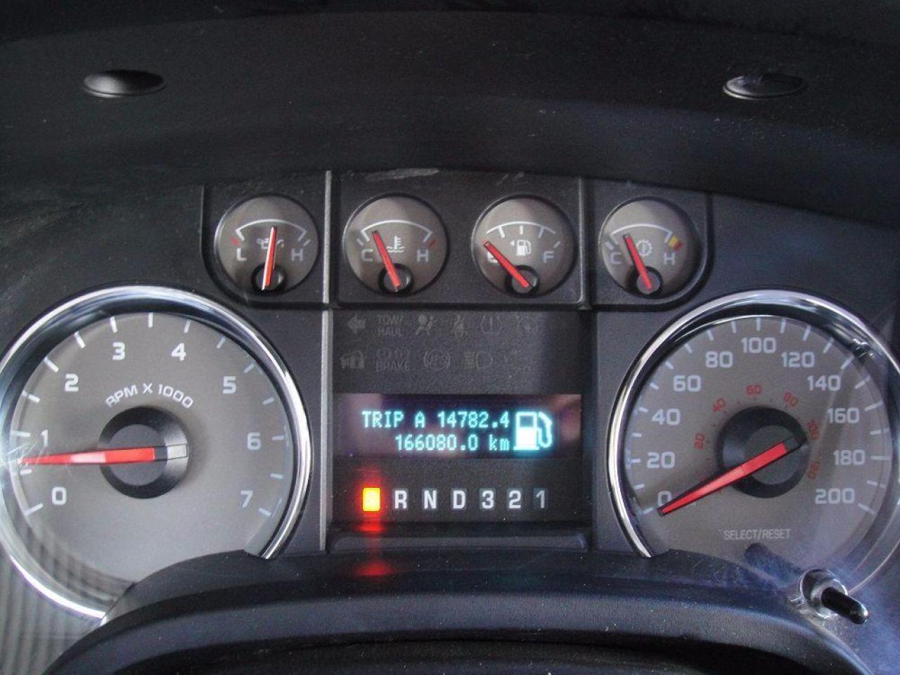 643777