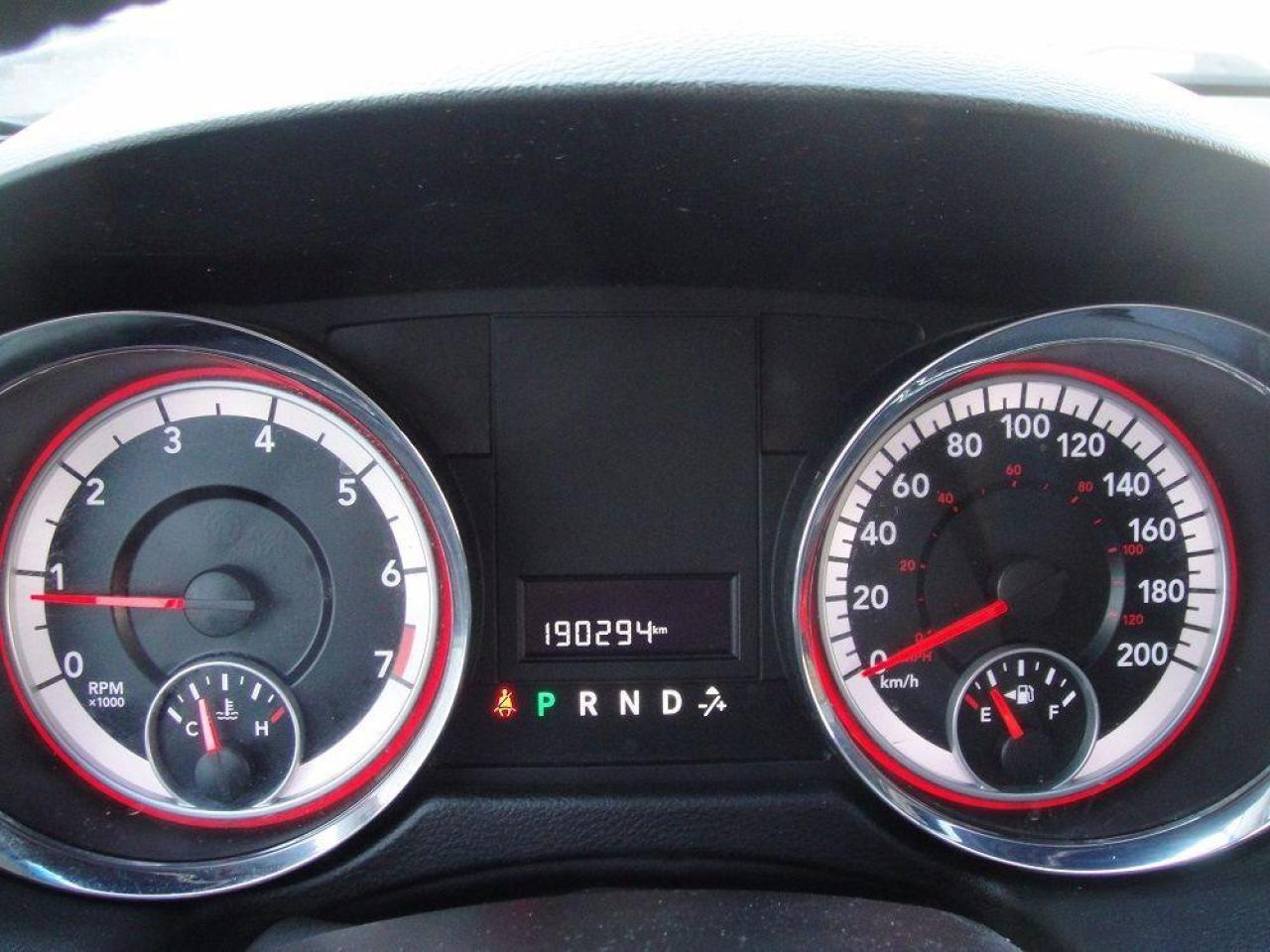 643783