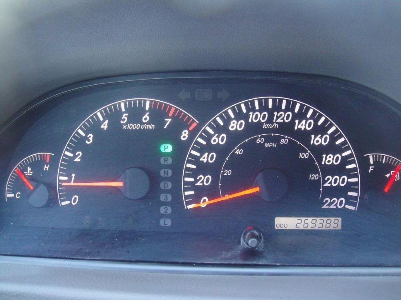 643787