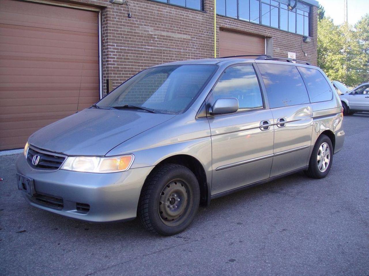 Used 2002 Honda Odyssey EX-L MODEL-POWER DOORS,HEATED LEATHER,NO ACCIDENTS for sale in North York, ON