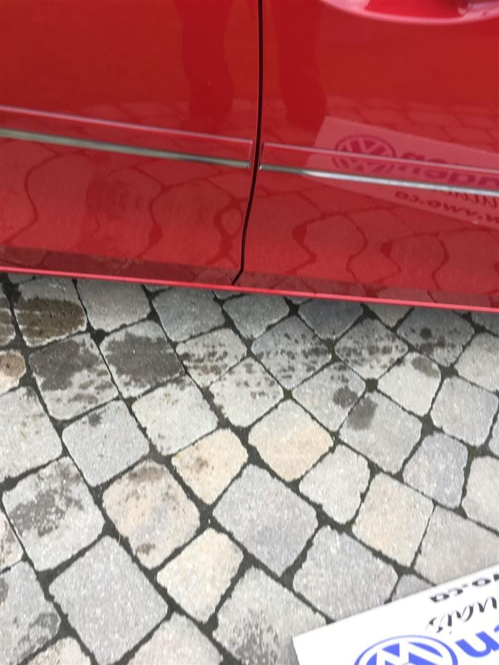 644049