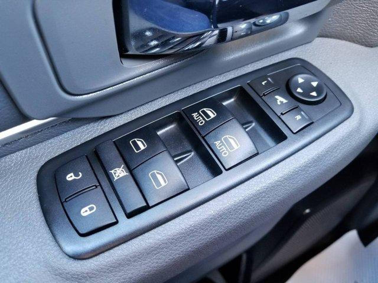 644313