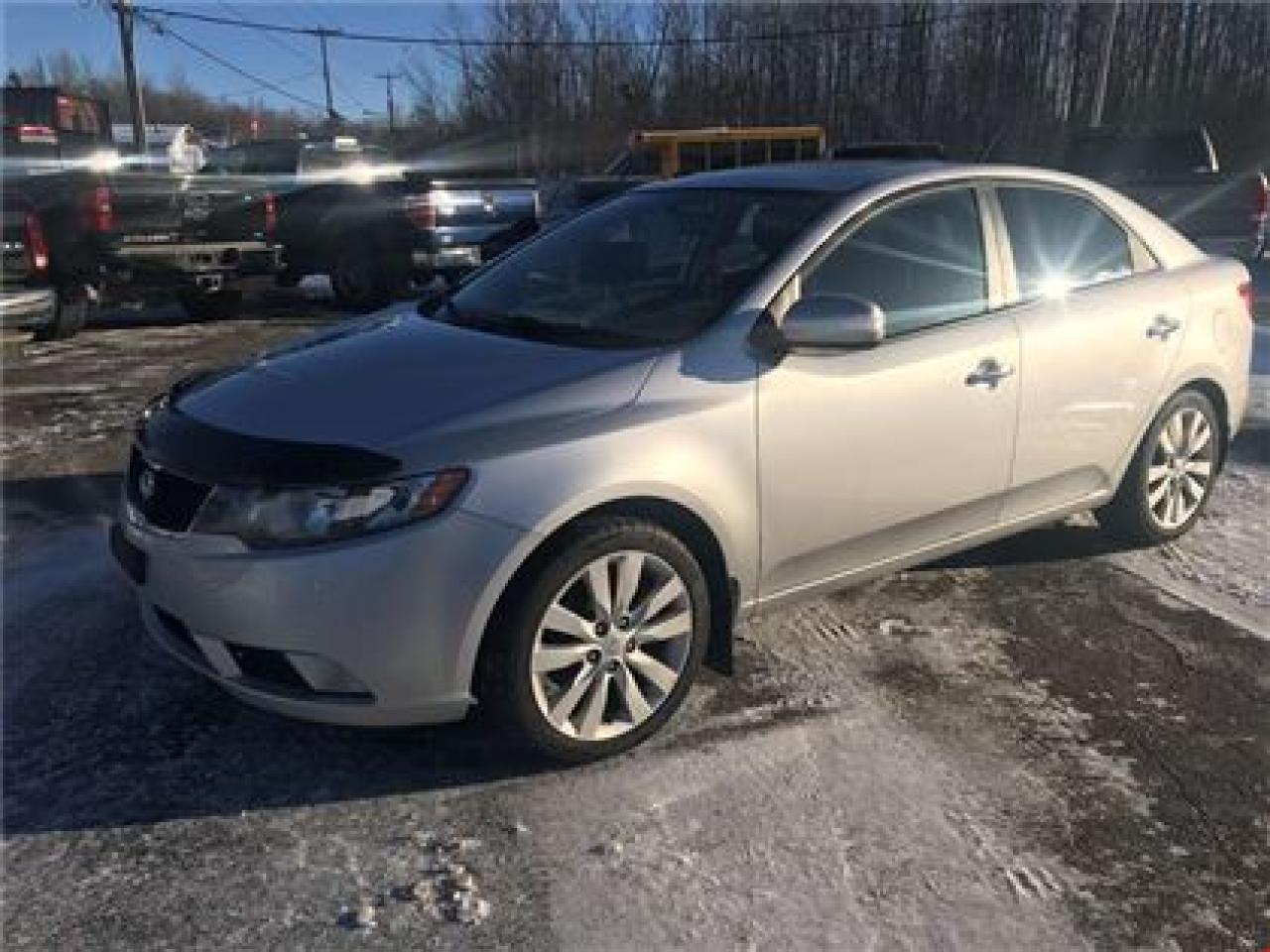 Used 2010 Kia FORTE Berline Sx for sale in Lévis, QC