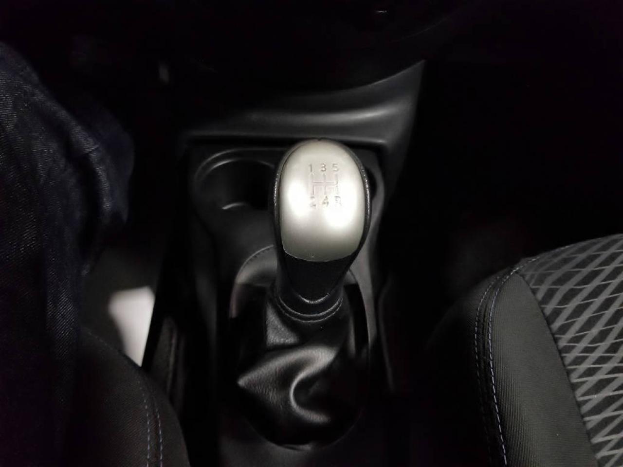 644702