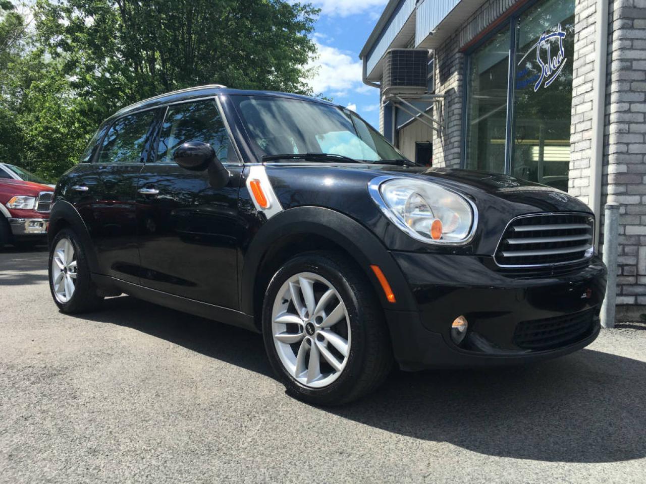 Used 2011 Mini Cooper Countryman 4dr LEATHER **MANUAL 6 SPEED** for sale in Longueuil, QC