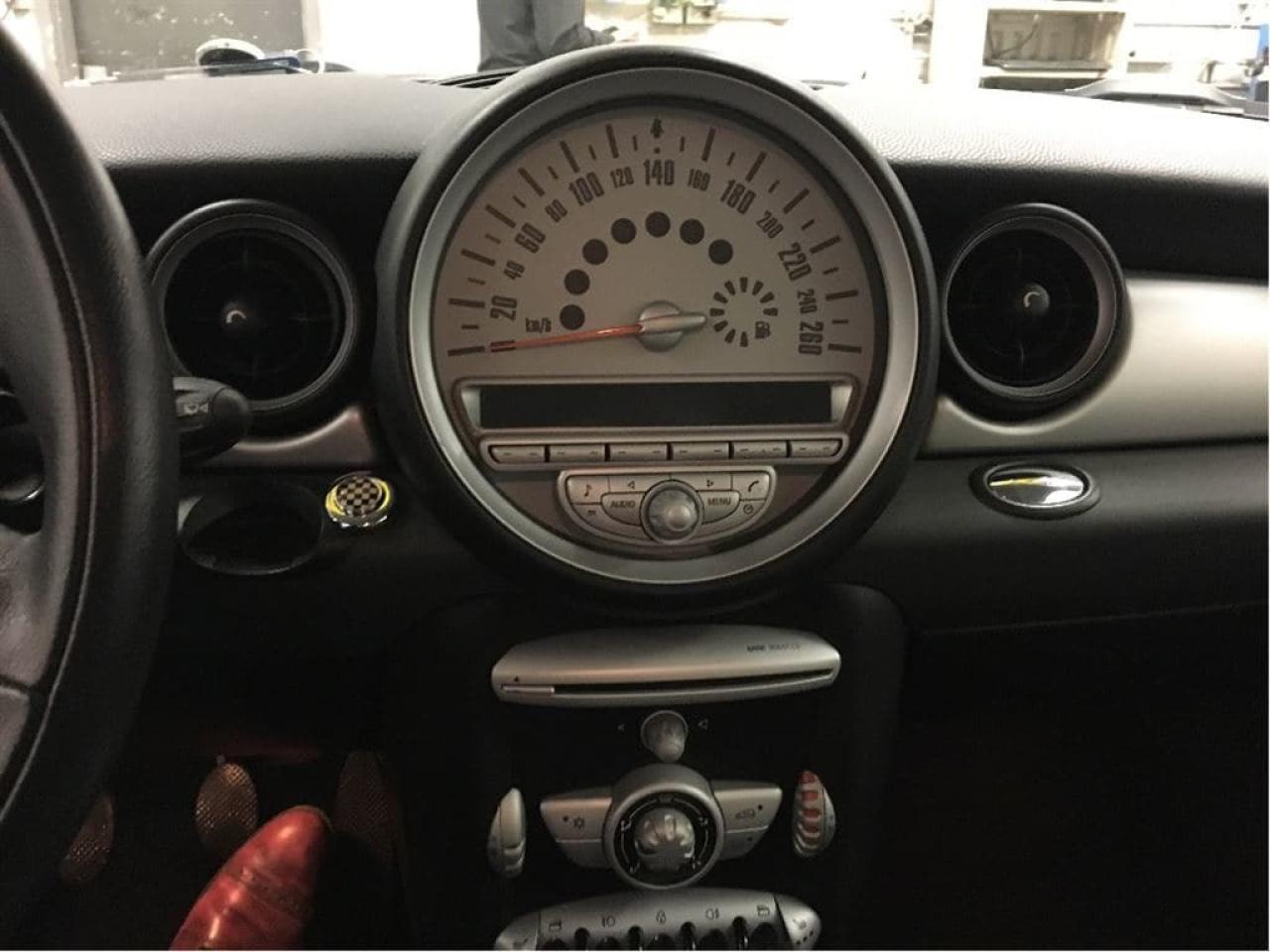 644740