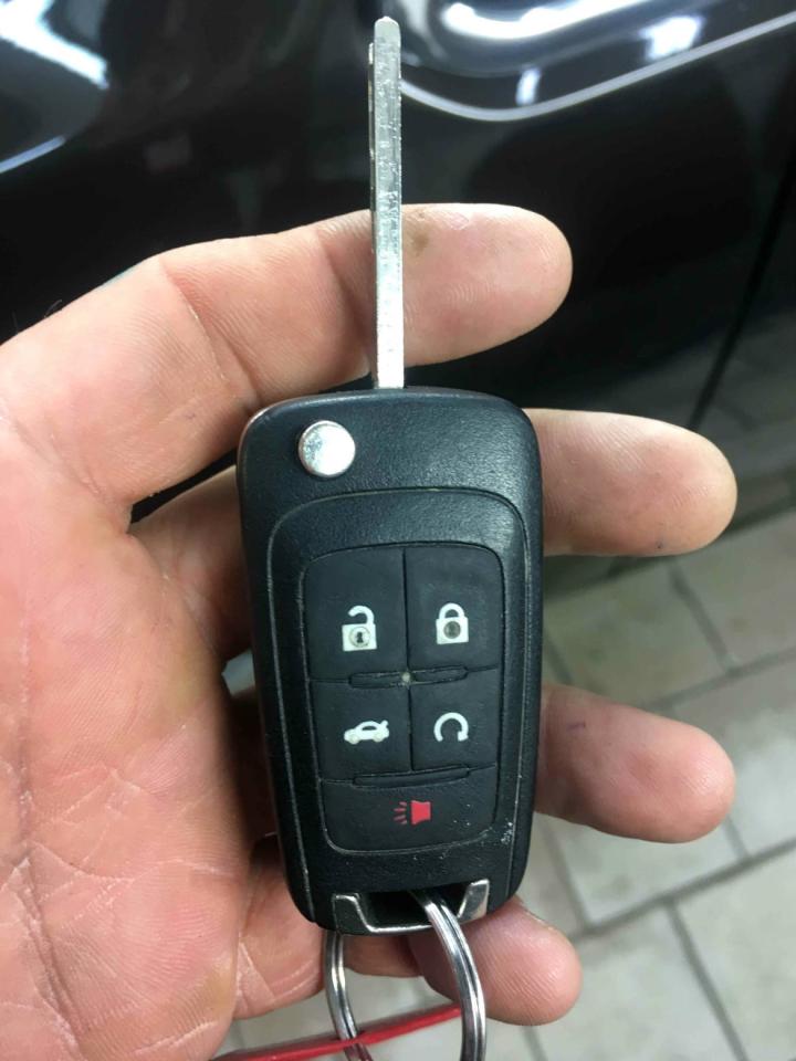 644785
