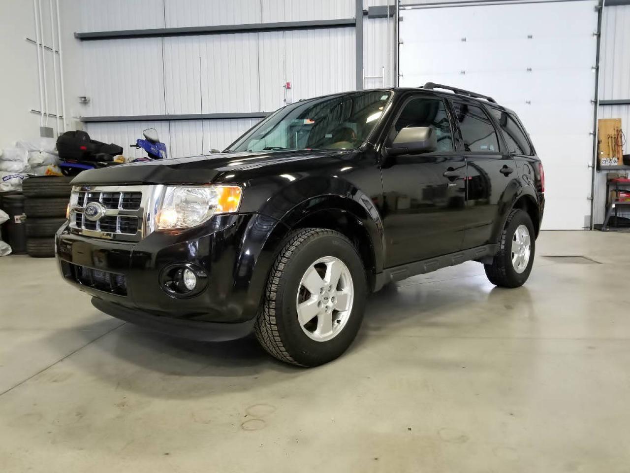 Used 2012 Ford Escape Traction Intégrale XLT V6 Cuir Toit for sale in St-Eustache, QC