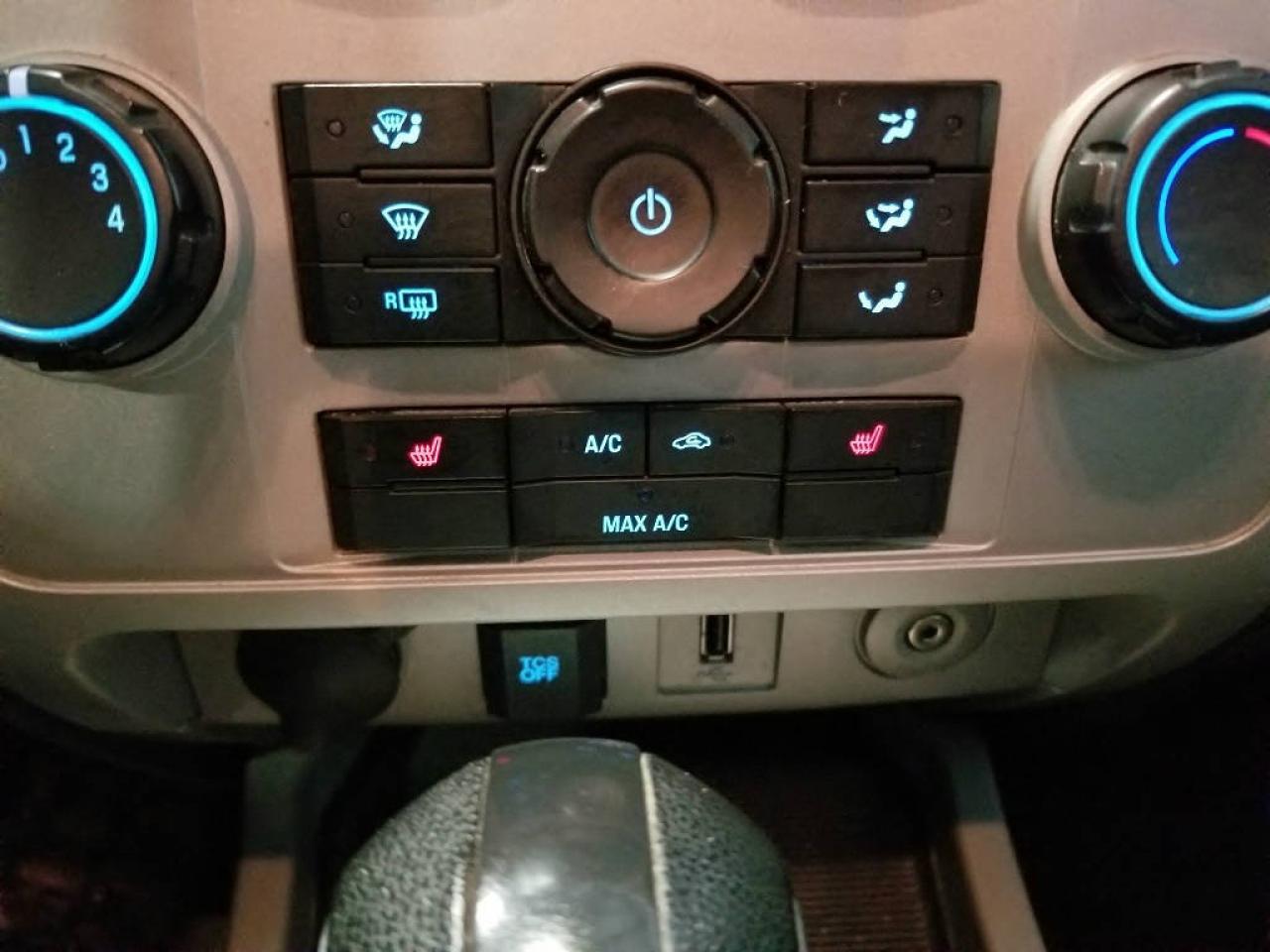 644792
