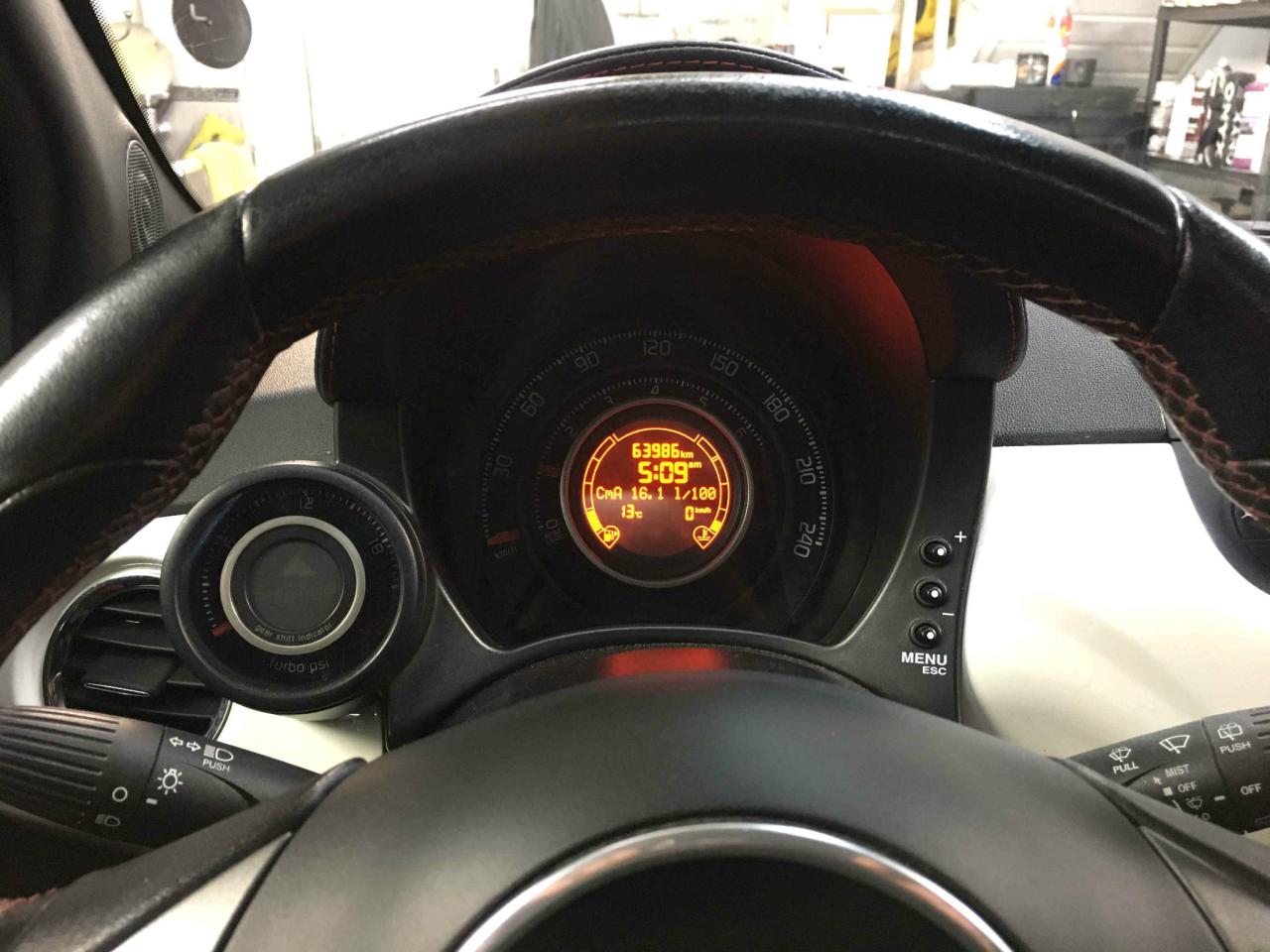 644882