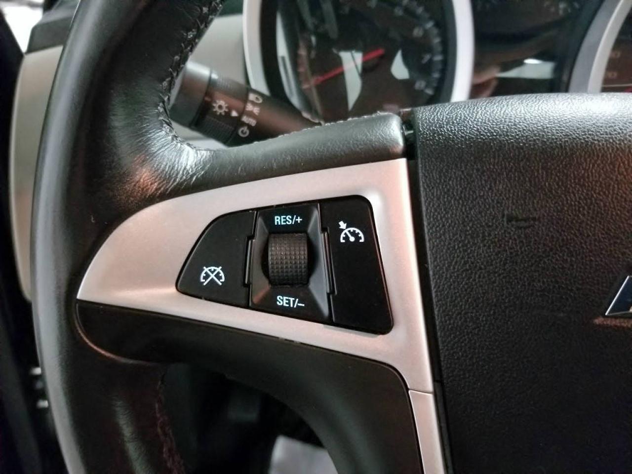 644883