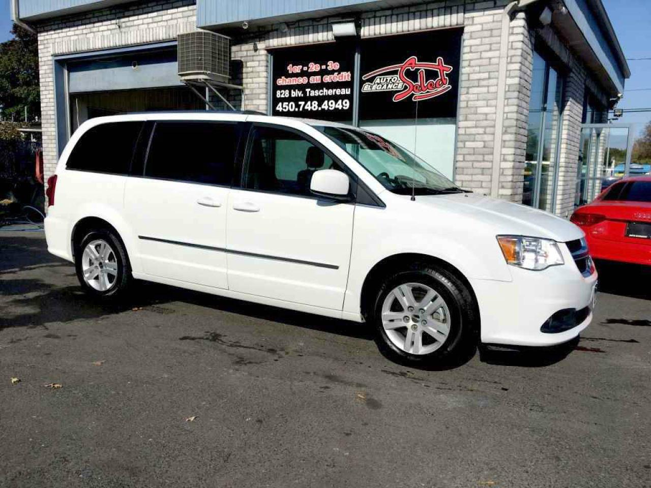 Used 2017 Dodge Grand Caravan Familiale  Crew Plus CUIR CAMERAS ELECTR for sale in Longueuil, QC