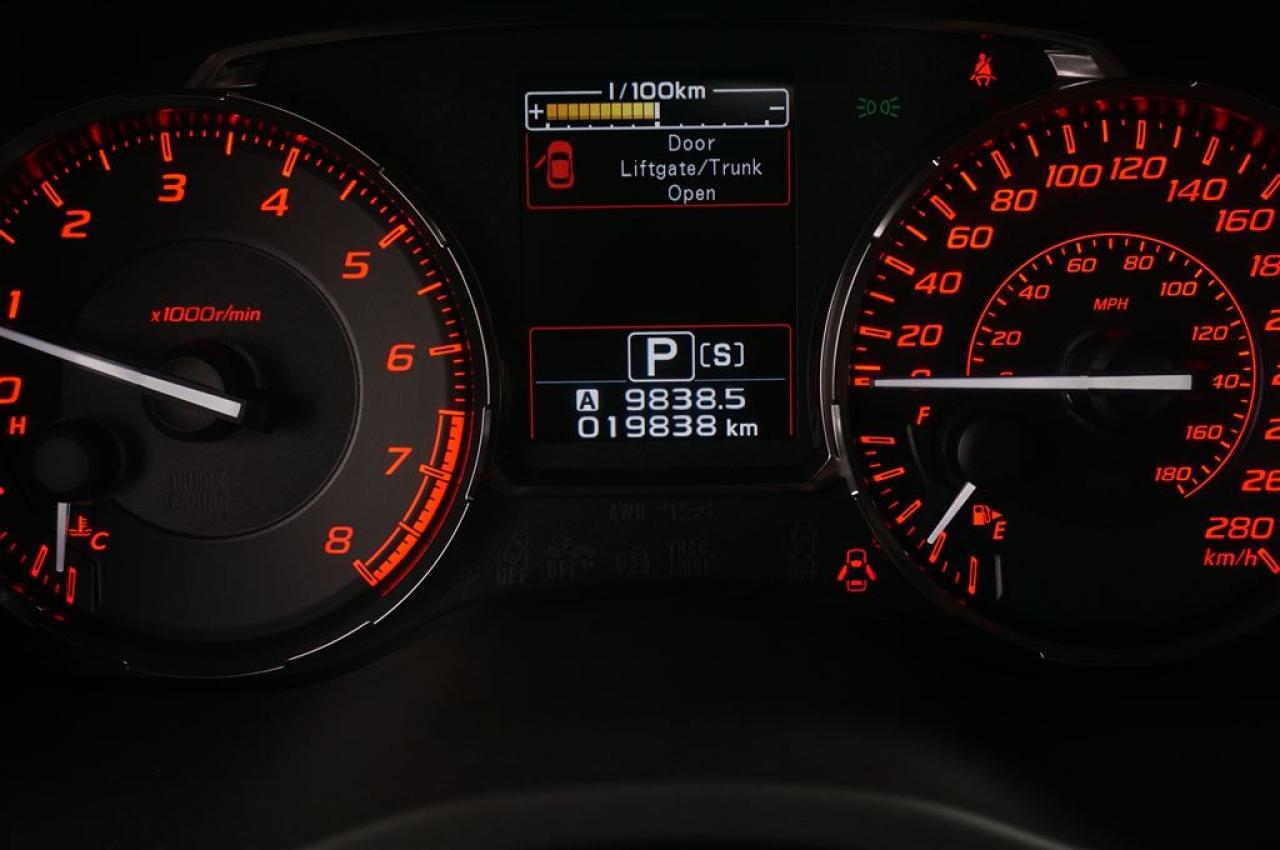 644891