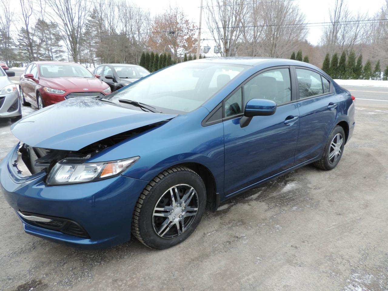 <a href=https://www.autoaubaine.com/Honda-Civic-c7018129.html>https://www.autoaubaine.com/Honda-Civic-c7018129.html</a>

Civic 2015, Automatique, Véhicule Accidenté a lavant droit, Aire Bags conducteur déployer et ceinture avant gauche, Mention VGA, Véhicule en Marche