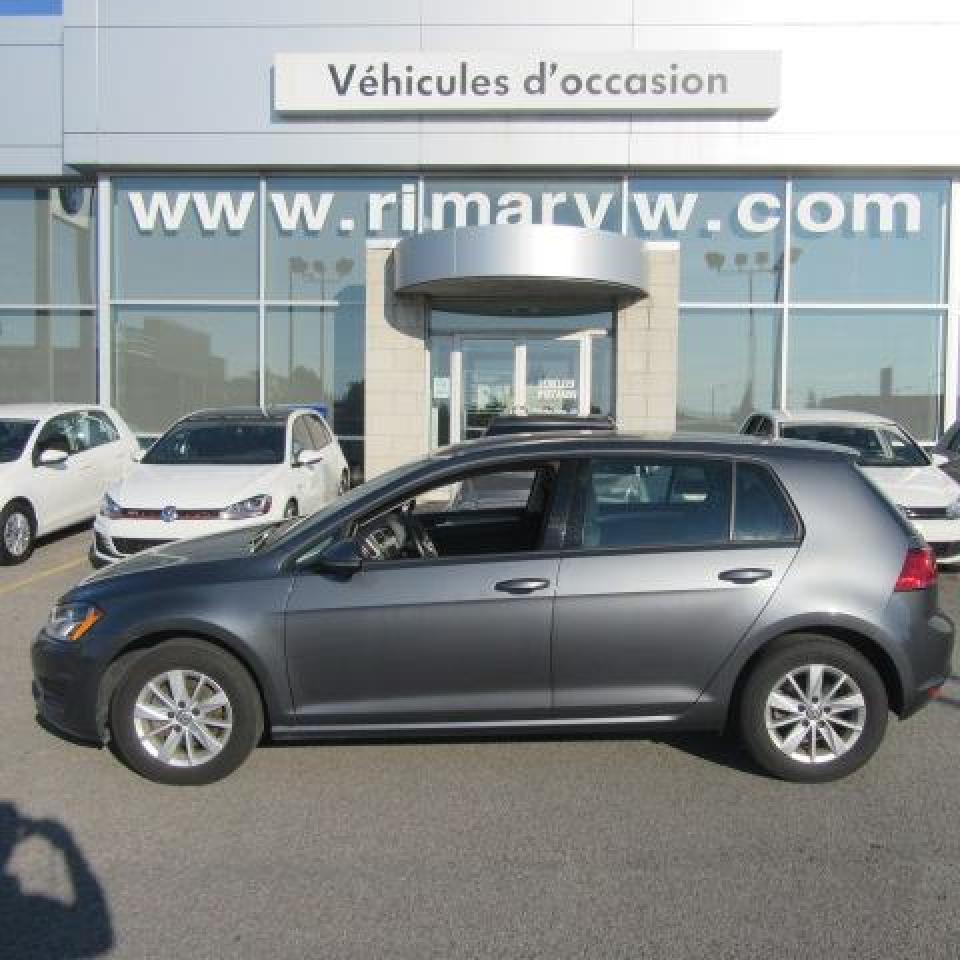 Used 2016 Volkswagen Golf TRENDLINE for sale in St-Léonard, QC