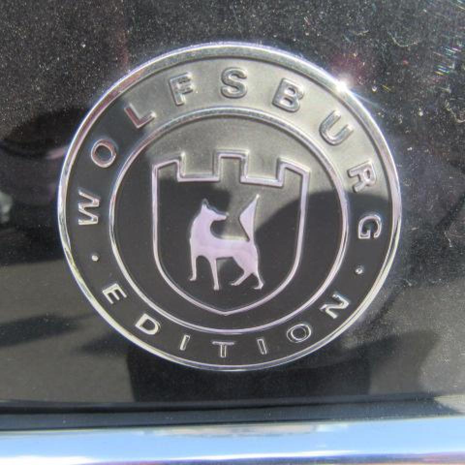 644930