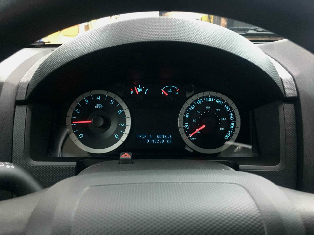 644943