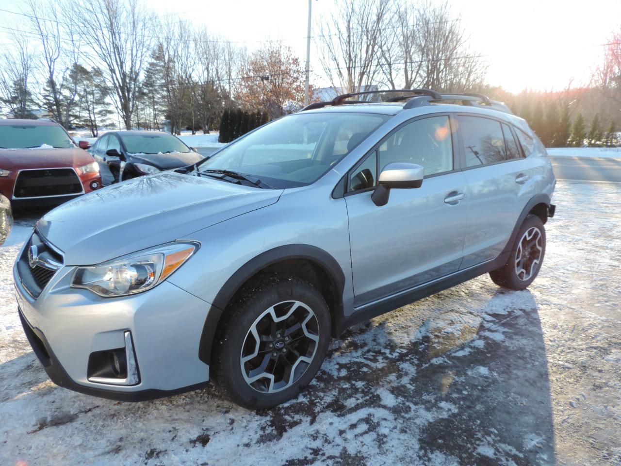 Used 2016 Subaru Crosstrek 2.0i 5 portes manuelle avec groupe touri for sale in St-Pierre-Les-Becquets, QC