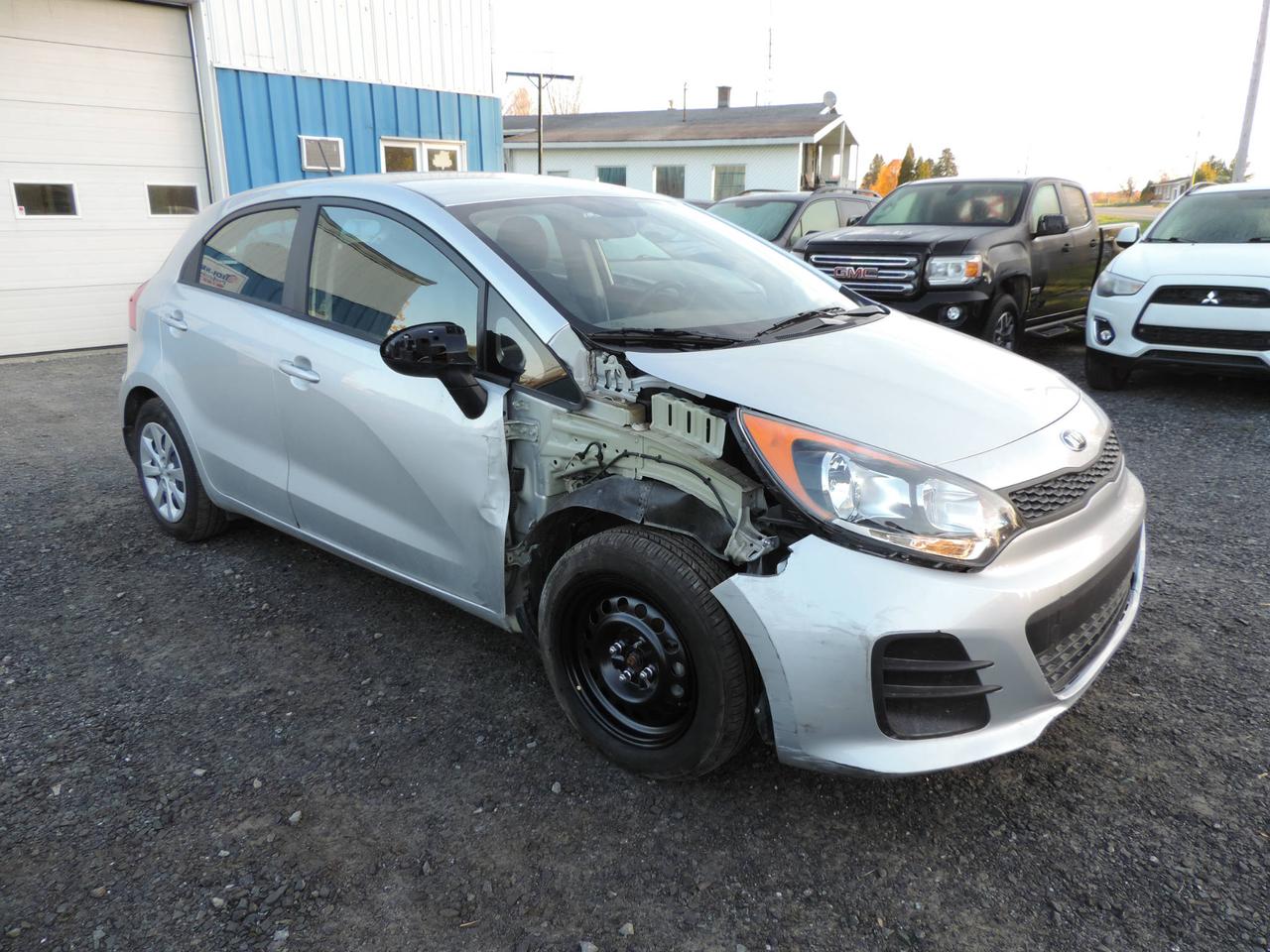 Used 2017 Kia RIO5 Voiture &agrave; hayon, 5 portes, bo&icirc;te automat for sale in St-Pierre-Les-Becquets, QC