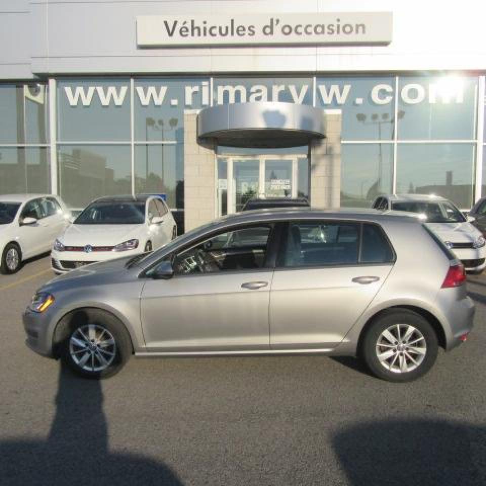 Used 2015 Volkswagen Golf TRENDLINE for sale in St-Léonard, QC