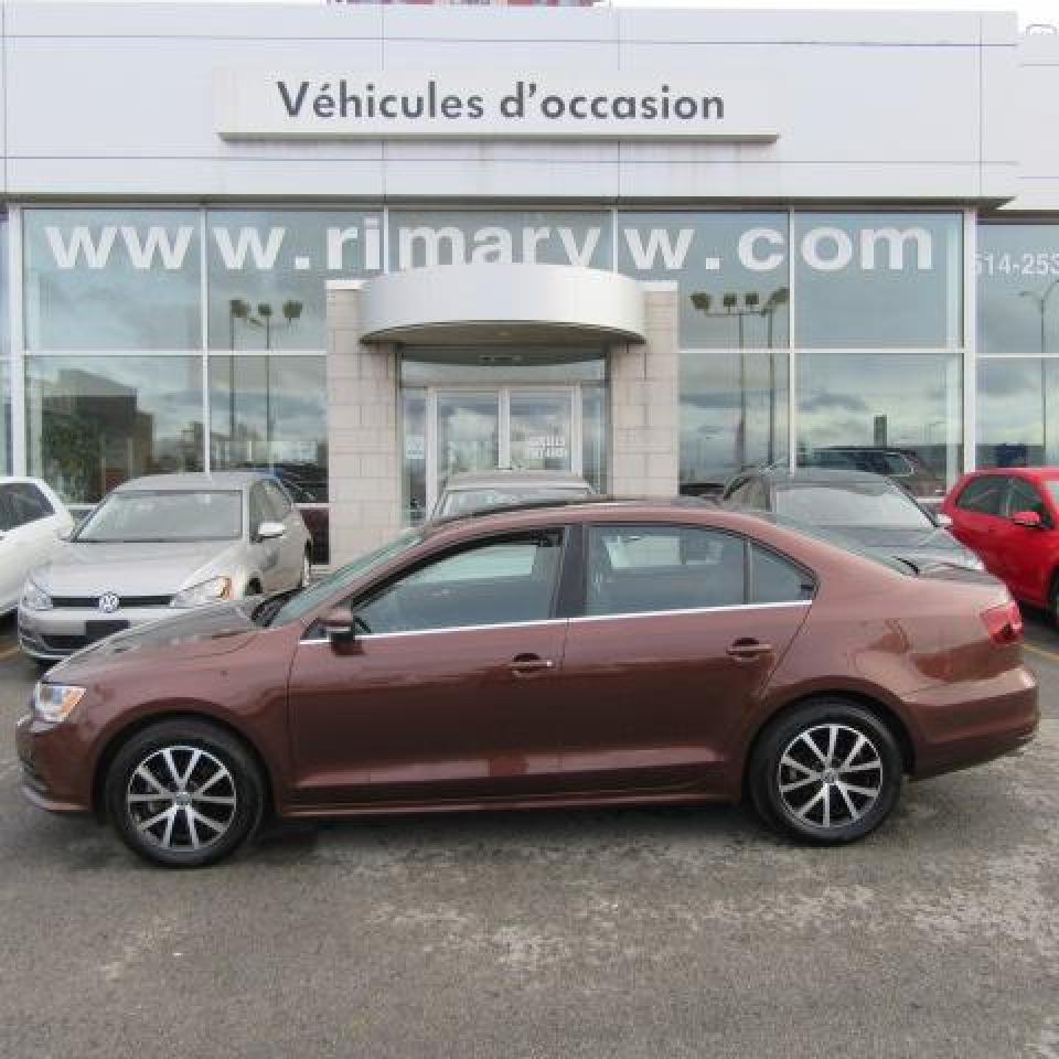 Used 2016 Volkswagen Jetta 1.8T SPORT for sale in St-Léonard, QC