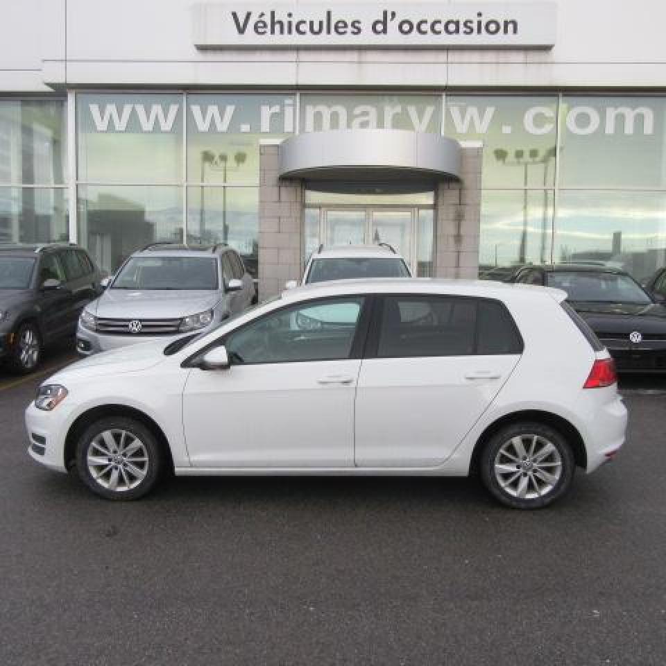 Used 2015 Volkswagen Golf TRENDLINE for sale in St-Léonard, QC