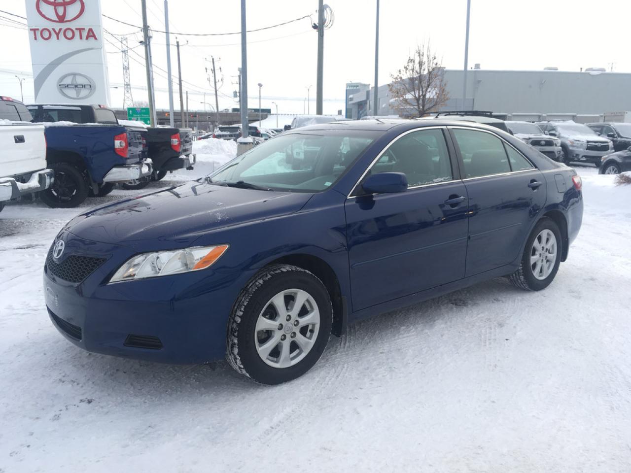 Used 2007 Toyota Camry LE V6 for sale in St-Hubert, QC