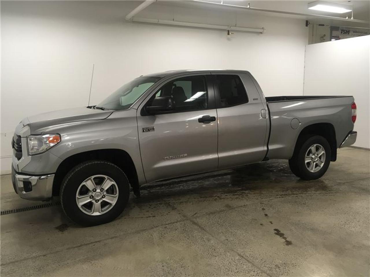 Used 2015 Toyota Tundra Sr 5.7l V8, D. Gab for sale in St-Hubert, QC