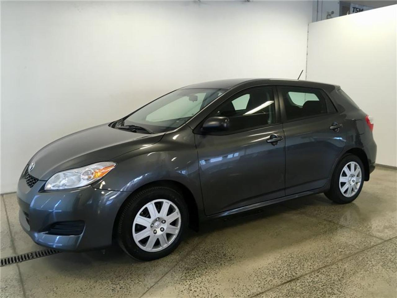 Used 2013 Toyota Matrix A/c+ Gr for sale in St-Hubert, QC