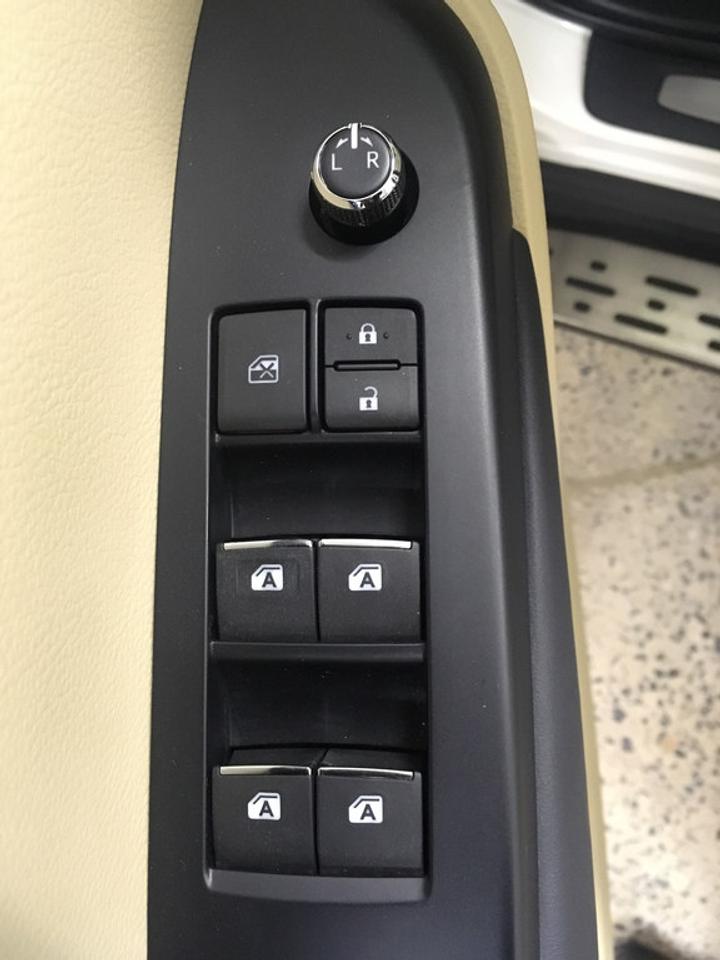 645297.11279675