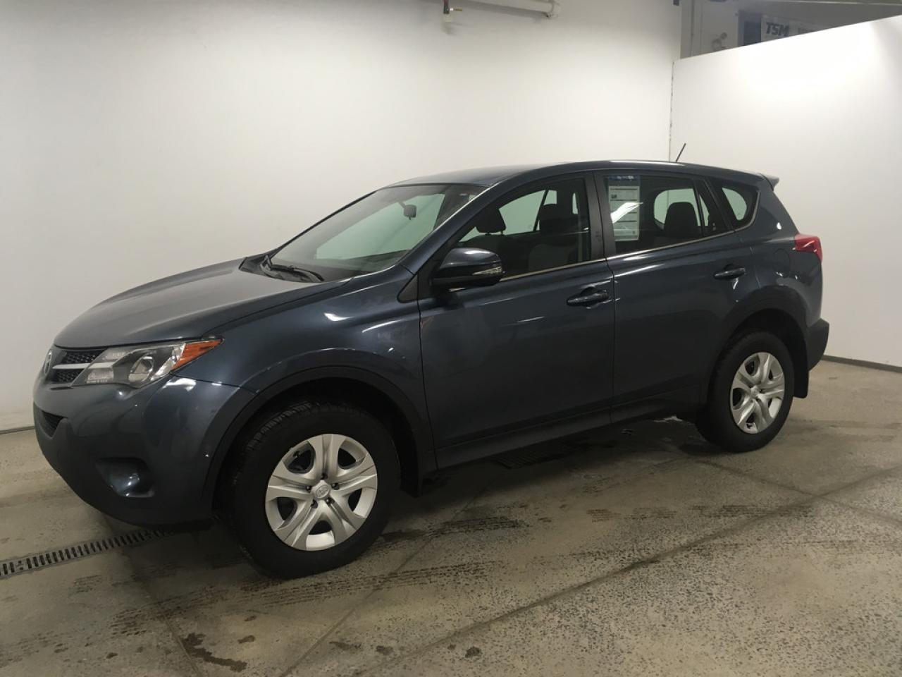 Used 2014 Toyota RAV4 Le, Fwd, A/c for sale in St-Hubert, QC