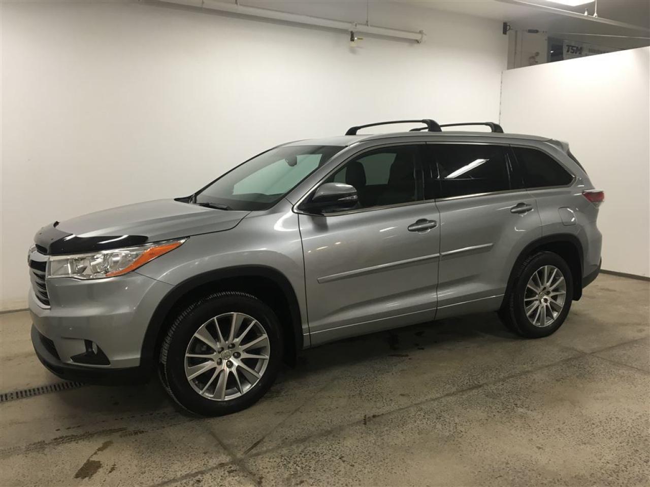 Used 2014 Toyota Highlander Xle, Navigation for sale in St-Hubert, QC