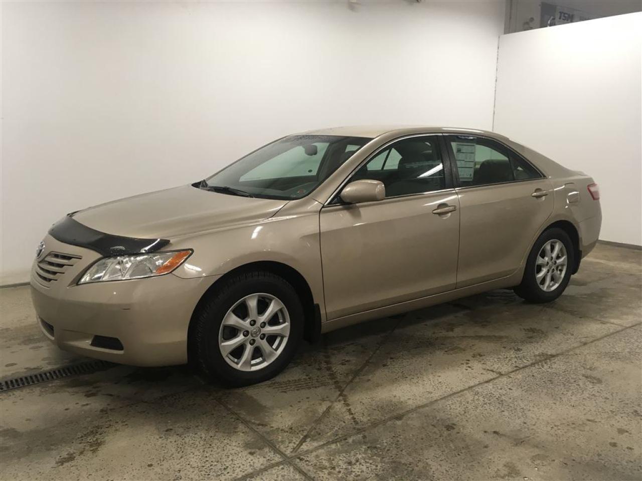 Used 2009 Toyota Camry LE V6 for sale in St-Hubert, QC